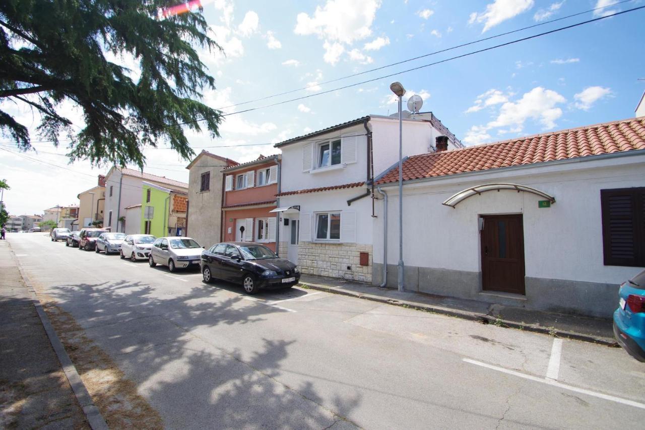 Holiday Apartment Dominik Pula Exterior photo