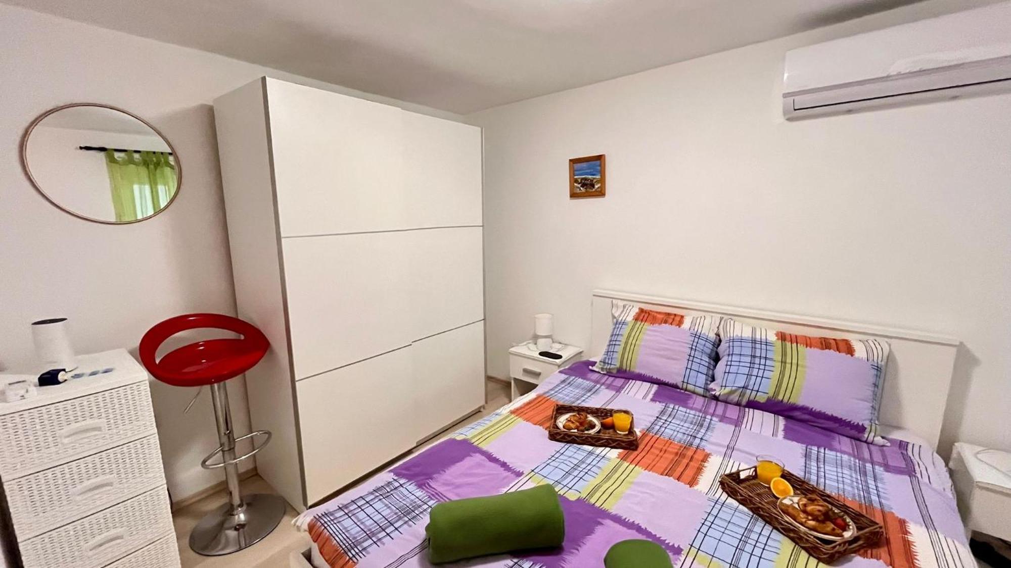 Holiday Apartment Dominik Pula Exterior photo